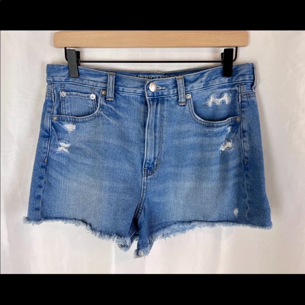American Eagle Denim High-rise Frayed-hem Cutoff Mom Shorts - Size 8